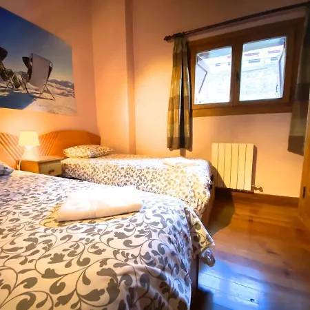 Isards, Atico Rustico Con Chimenea En El Tarter, Zona Grandvalira Apartment