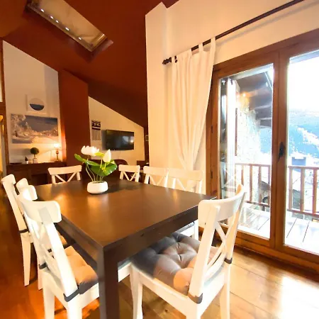 Apartment Isards, Atico Rustico Con Chimenea En El Tarter, Zona Grandvalira *